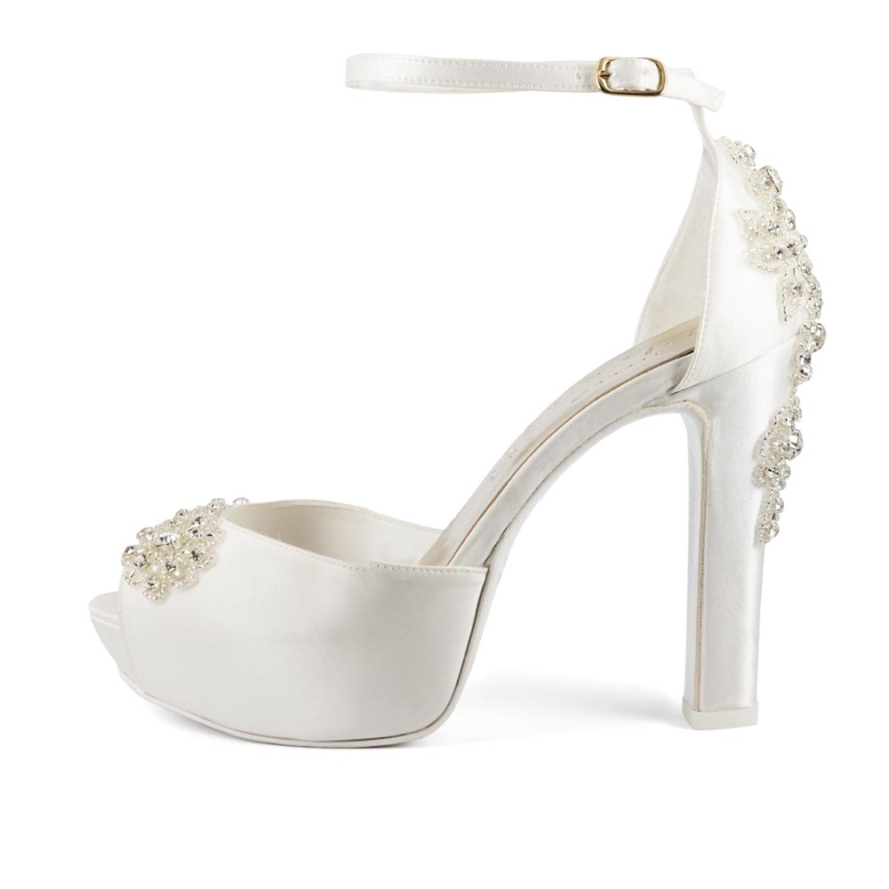 AMAREA • Stella Blanc: wedding shoes Made in Italy